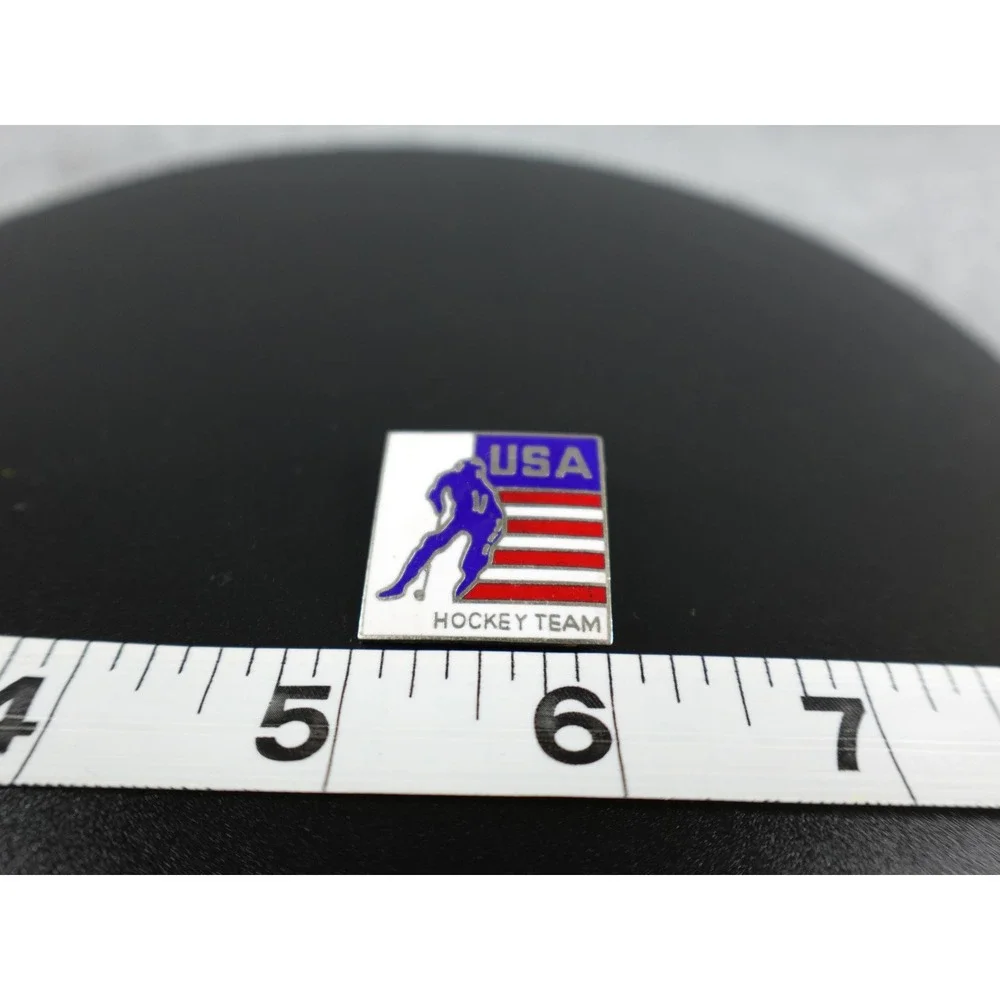 USA Hockey Team Enamel Pin Badge Collectible Sports Memorabilia‎